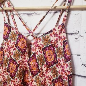 American Eagle crisscross Strap top!